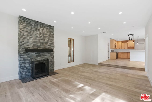 Building Photo - 8575 Horner St
