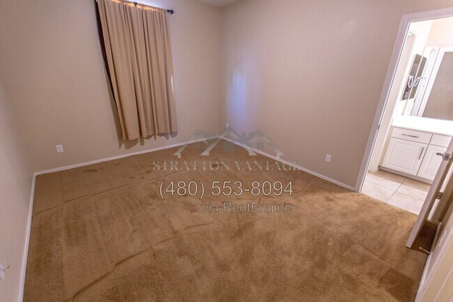Building Photo - 18295 W Saguaro Ln