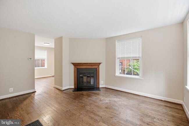 Building Photo - 4844 S 28th St