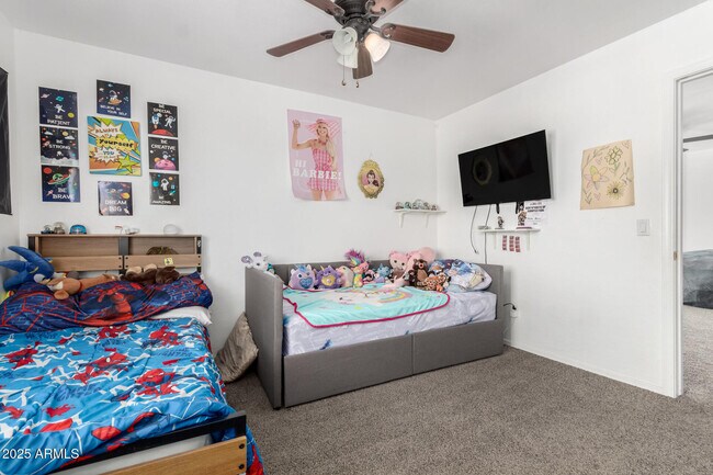 Building Photo - 8812 N 67th Dr