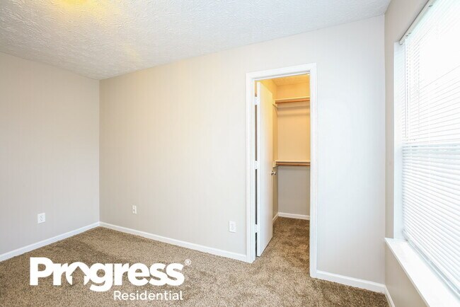 Building Photo - 6736 Berkshire Dr