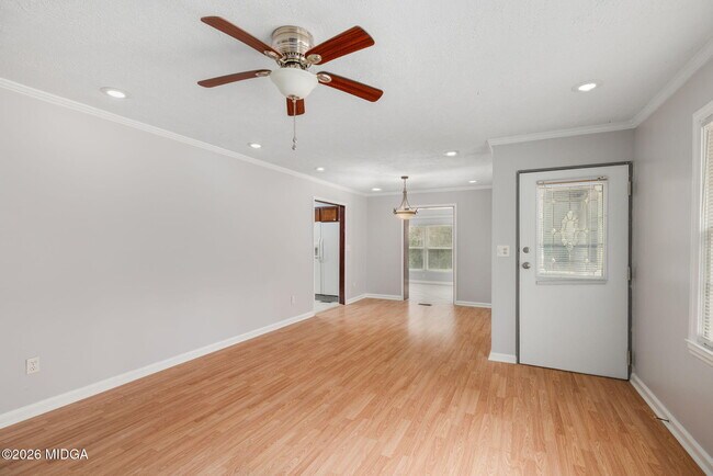 Building Photo - 1496 Wesleyan Dr