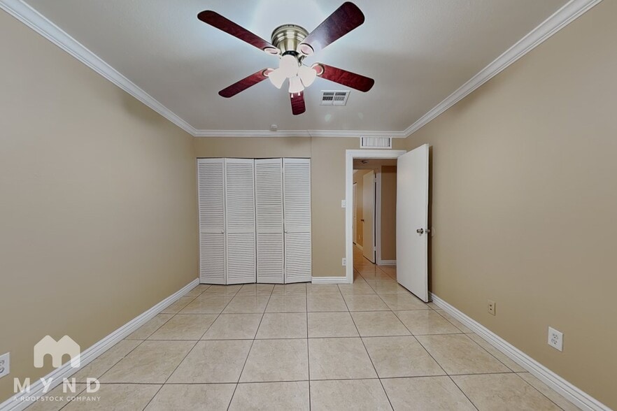 Building Photo - 6314 N 30th Dr