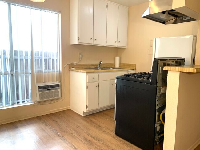 Building Photo - 4361 Berryman Ave