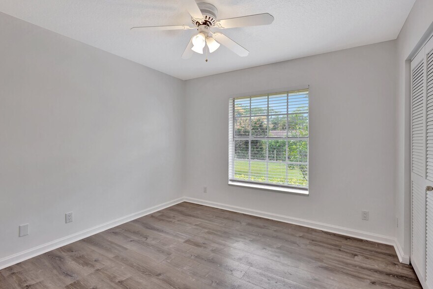 Building Photo - 336 Linda Ln