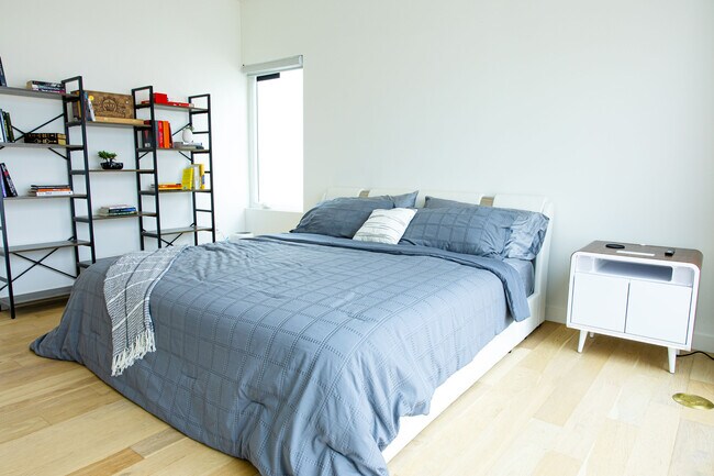 Building Photo - 507 S Park Dr