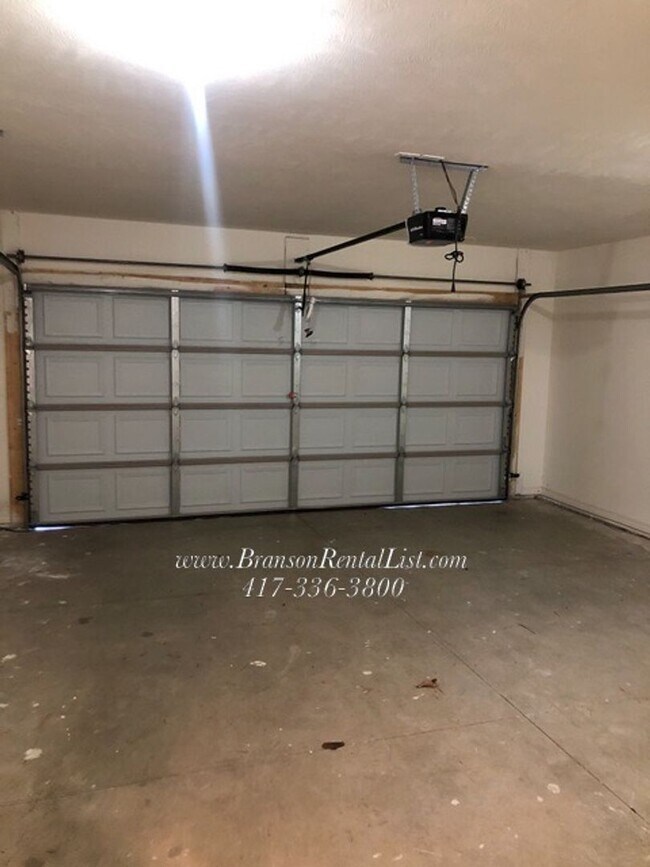 Building Photo - NOW LEASING 3Br with an Unfinished Basement