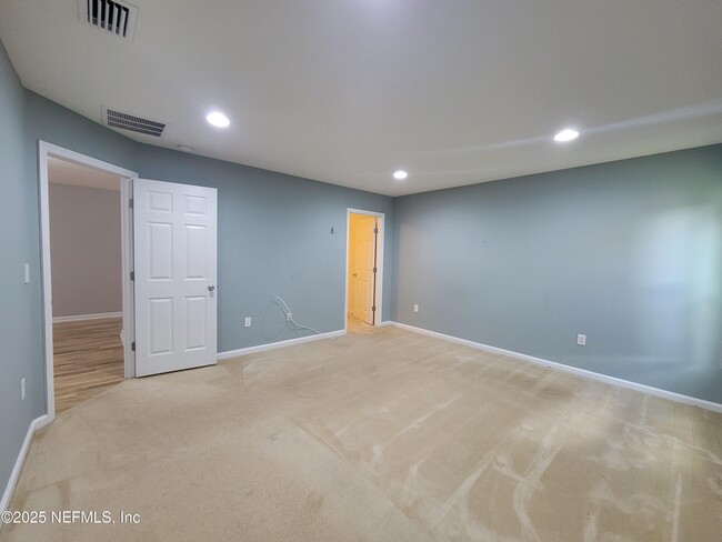Building Photo - 4447 Oak Moss Loop