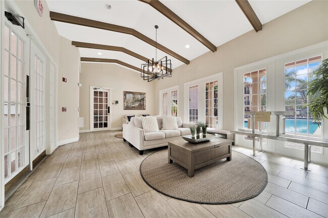 Building Photo - 2005 SE 10th Ave