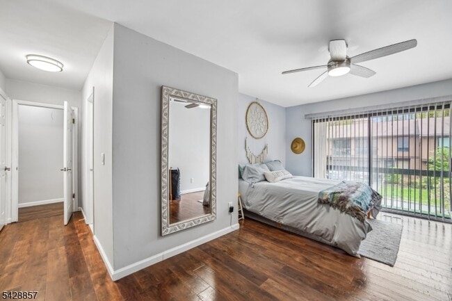 Building Photo - 26179 Westview