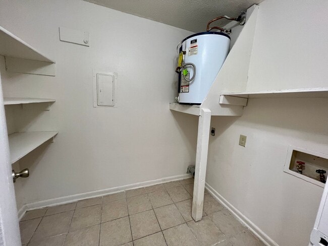 Building Photo - 306 Cougar Ridge