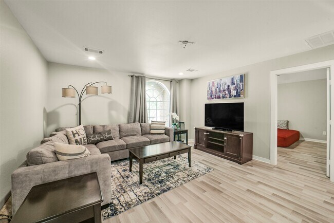 Building Photo - 11026 Desert Springs Cir