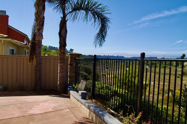 Building Photo - Carlsbad Arroyo Retreat