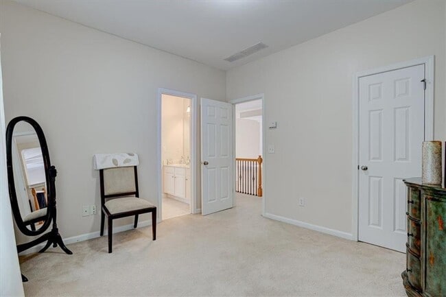 Building Photo - 5962 Spalding Park Pl