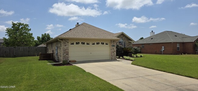 Building Photo - 1810 Bowman Ln