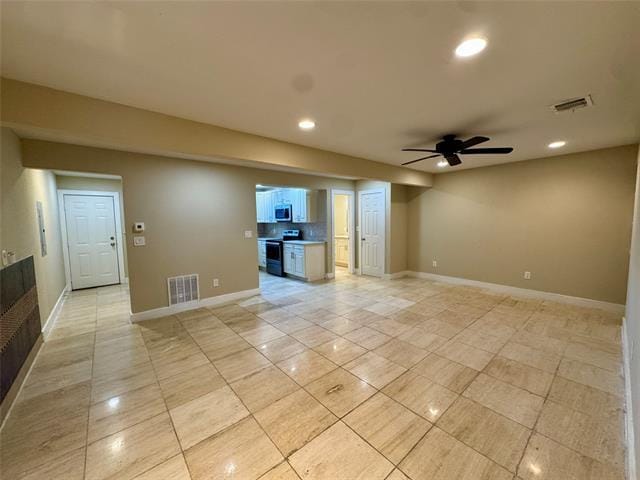 Building Photo - 5016 S I-35 Frontage Rd