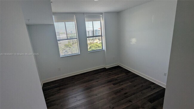 Building Photo - 55 Merrick Way