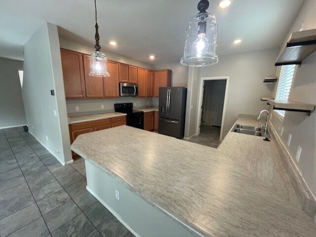 Building Photo - 40571 W Nicole Ct