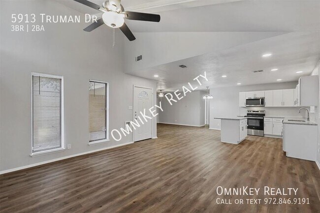 Building Photo - 5913 Truman Dr