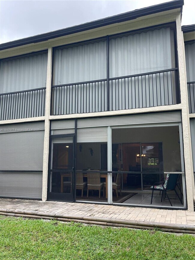 Building Photo - 4000 Crystal Lake Dr