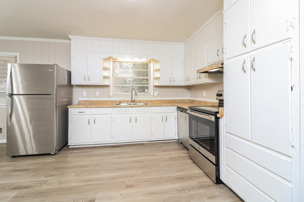 Building Photo - 3149 Beech Dr