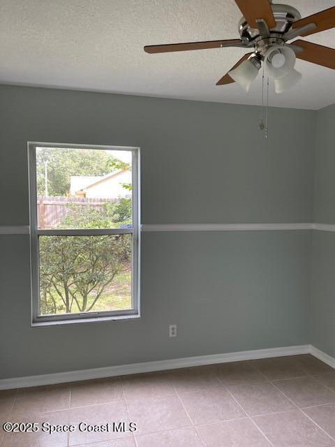 Building Photo - 874 Brookview Ln