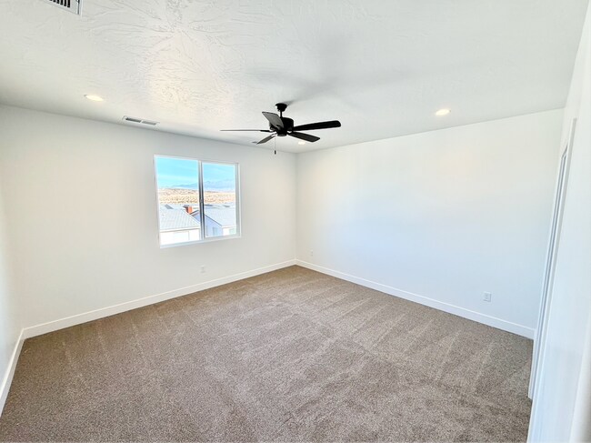 Building Photo - 4135 El Capitan Wy