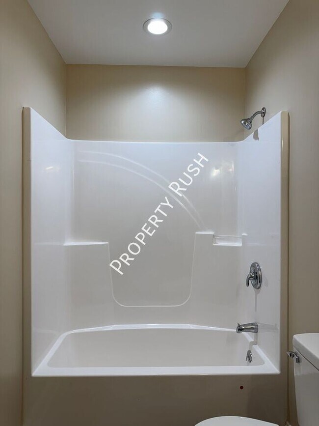 Building Photo - 8430 Springfield Rd