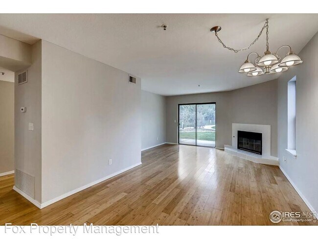 Building Photo - 2 br, 2 bath House - 575 Manhattan Drive U...