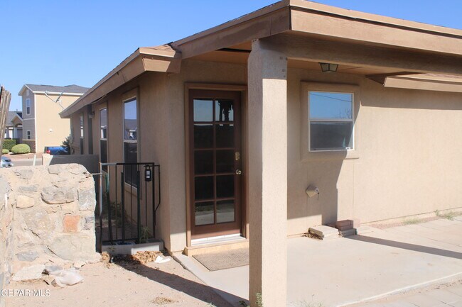 Building Photo - 12928 Hueco Pit Dr