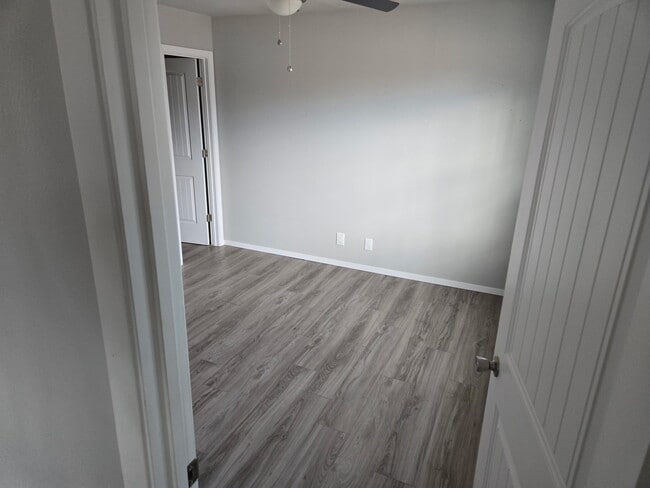 Building Photo - 520 S Cedar Ave