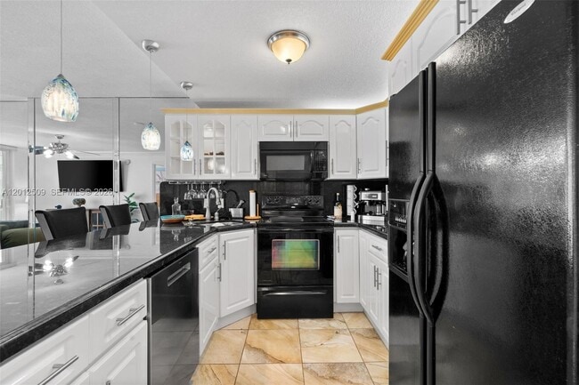 Building Photo - 401 Ocean Dr