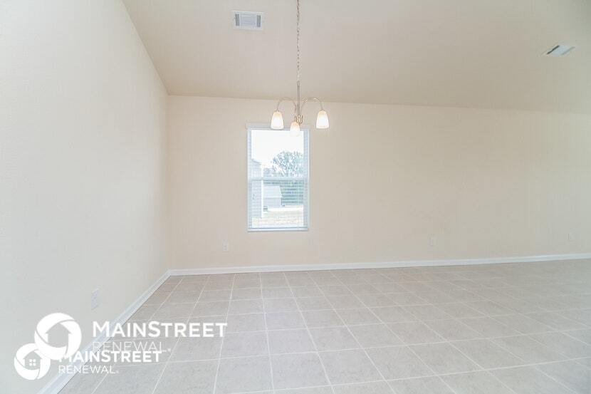 Building Photo - 2311 Bee Hive Dr