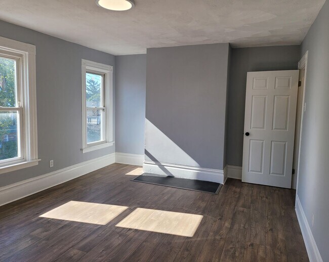 Building Photo - 234 Bigham St