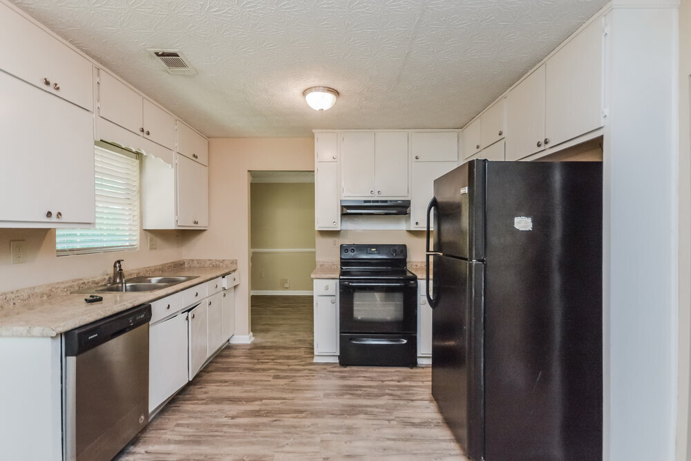 Building Photo - 4422 Cedar Ridge Trail