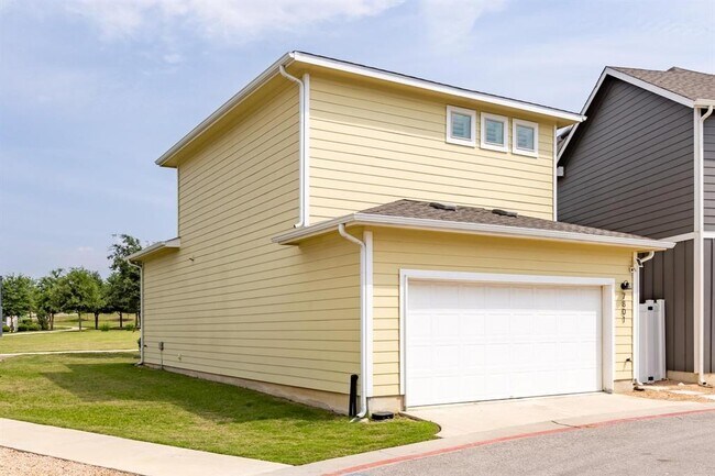 Building Photo - 7801 Frida Bend
