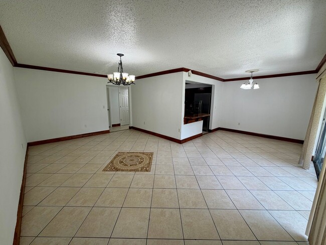 Building Photo - 4407 S Semoran Blvd