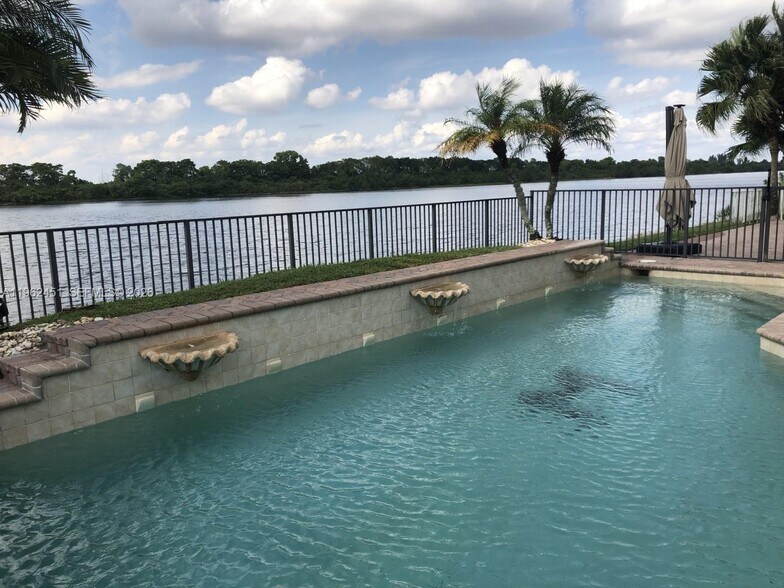 Building Photo - 4800 NW 124th Way