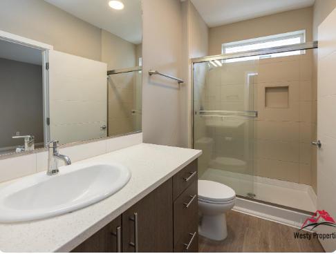 Building Photo - 110 N Blandena St