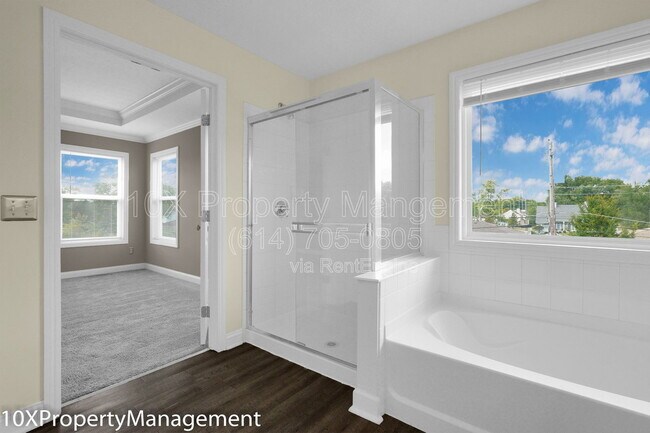 Building Photo - 3056 Melville St