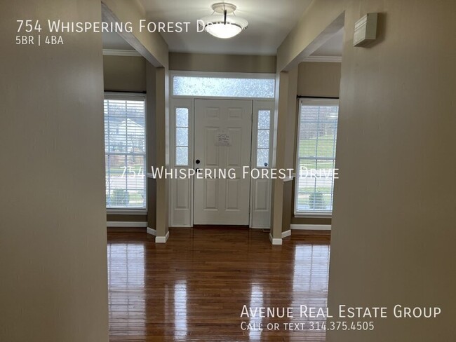 Building Photo - Stunning 5-Bed Home in Whispering Woods – ...