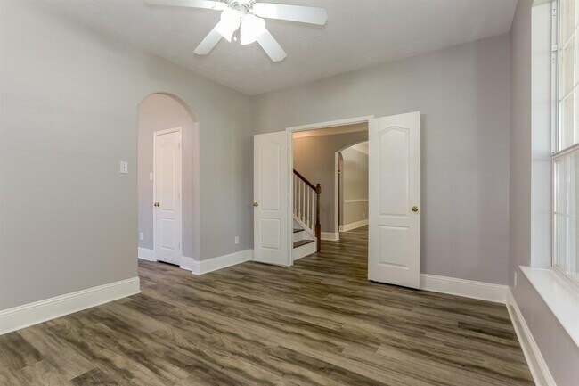 Building Photo - 2207 Stoneycreek Park Ct