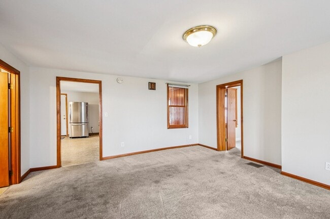 Building Photo - 11N455 Tower Rd