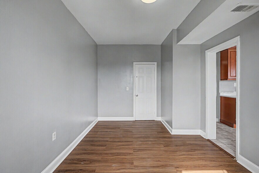 Building Photo - 1177 North Ave