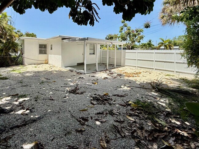 Building Photo - 600 NW 116th Terrace