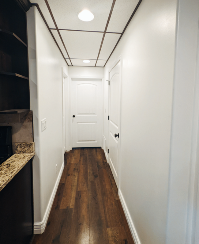 Building Photo - Pet-Friendly Spacious 1-Bedroom Basement R...