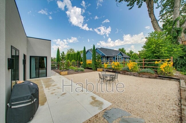 Building Photo - 6172 N Pierce Park Ln