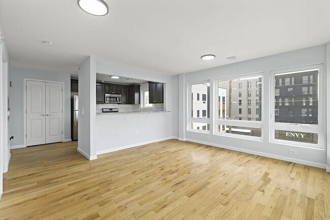 Building Photo - 42 Norfolk St