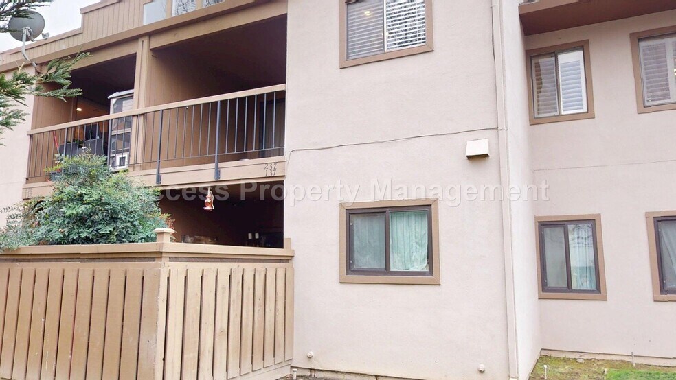 Building Photo - 2900 Andre Ln