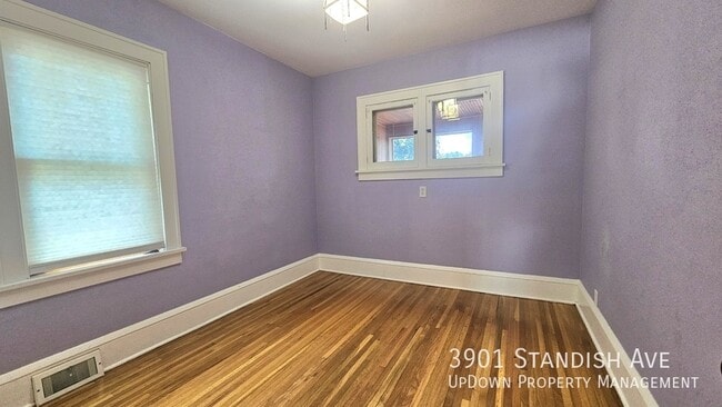 Building Photo - 3901 Standish Ave